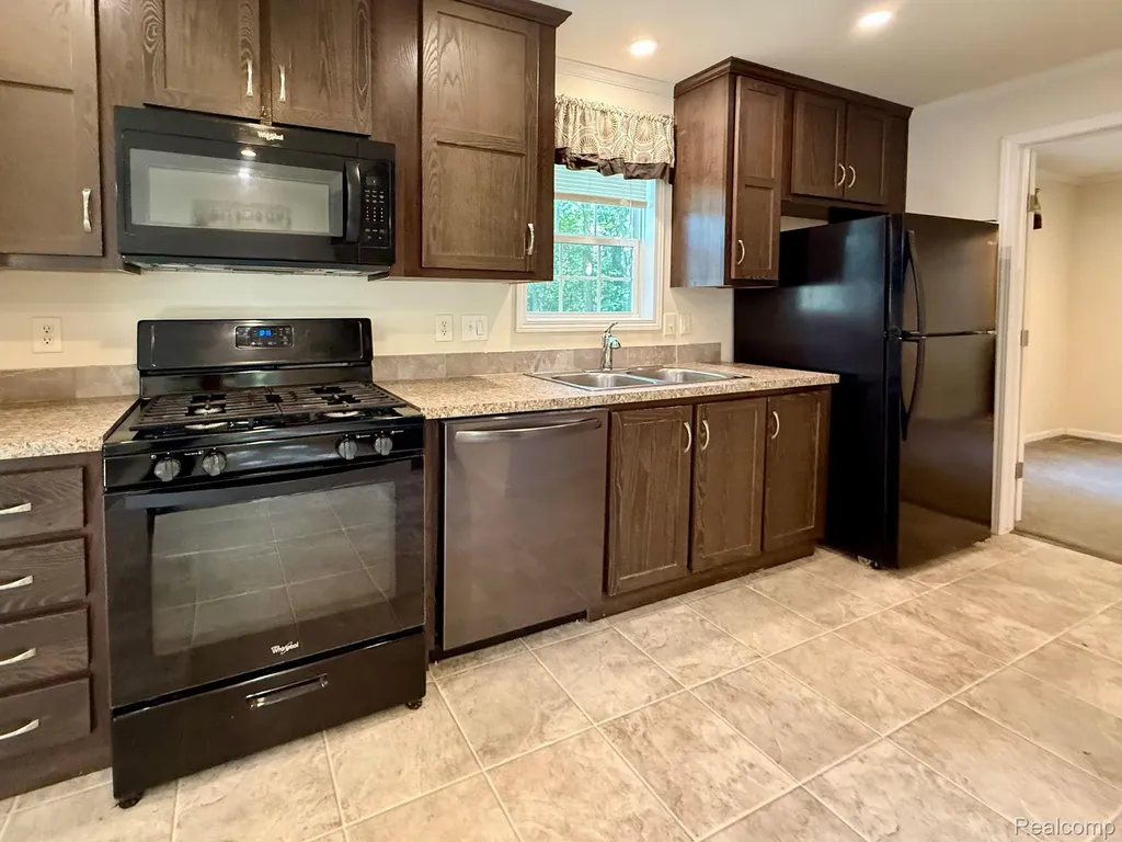 10450 6 Mile Road Newton Township MI 49014