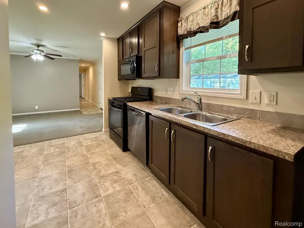 10450 6 Mile Road Newton Township MI 49014