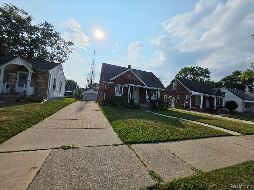 29595 Park Street Roseville City MI 48066