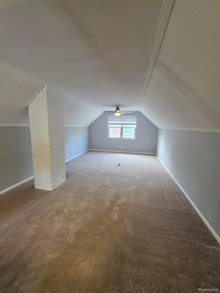 29595 Park Street Roseville City MI 48066