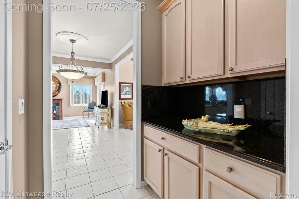 2955 Ivy Hill Drive Commerce Charter Township MI 48382