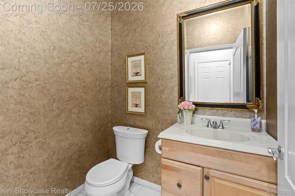 2955 Ivy Hill Drive Commerce Charter Township MI 48382