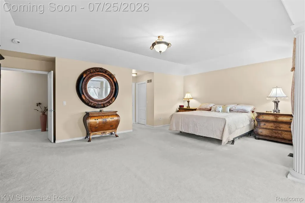 2955 Ivy Hill Drive Commerce Charter Township MI 48382