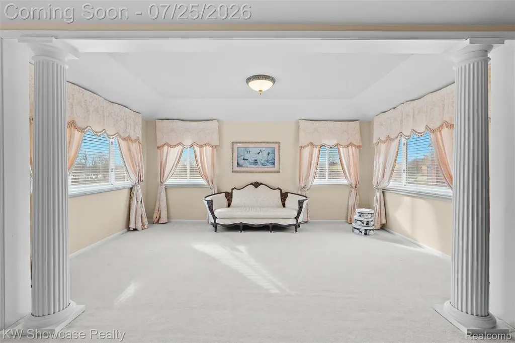 2955 Ivy Hill Drive Commerce Charter Township MI 48382