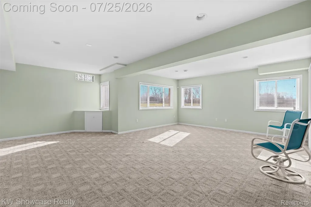 2955 Ivy Hill Drive Commerce Charter Township MI 48382