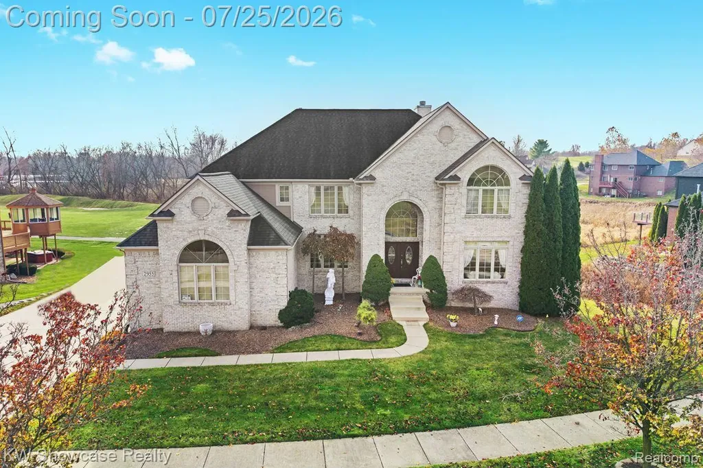 2955 Ivy Hill Drive Commerce Charter Township MI 48382