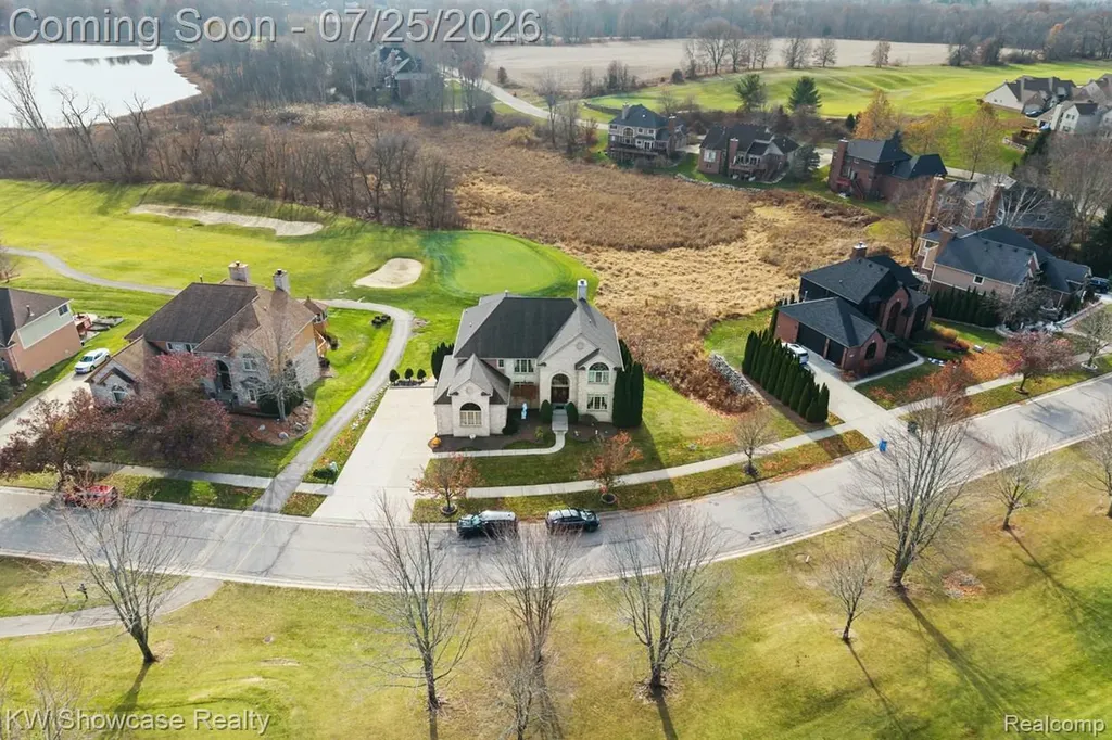 2955 Ivy Hill Drive Commerce Charter Township MI 48382