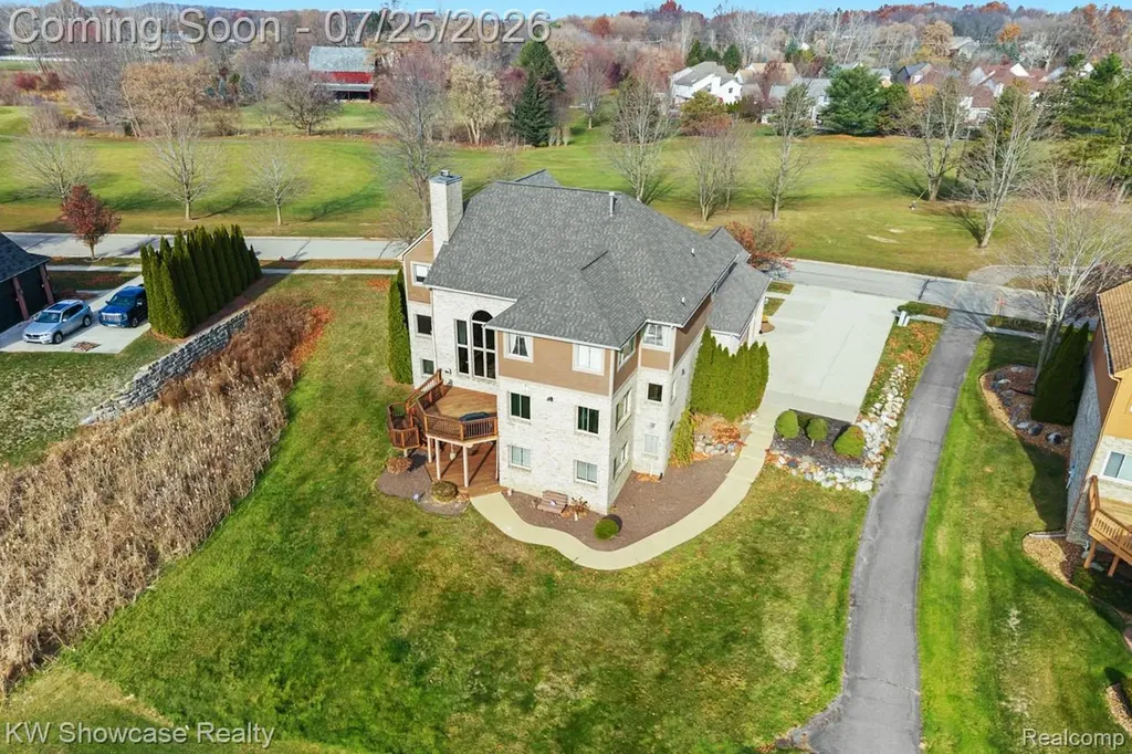 2955 Ivy Hill Drive Commerce Charter Township MI 48382