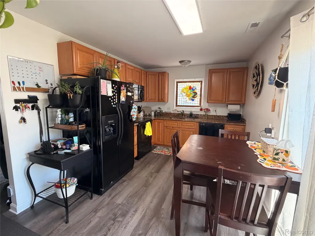 33303 Lynx St Lynx Street Westland City MI 48185
