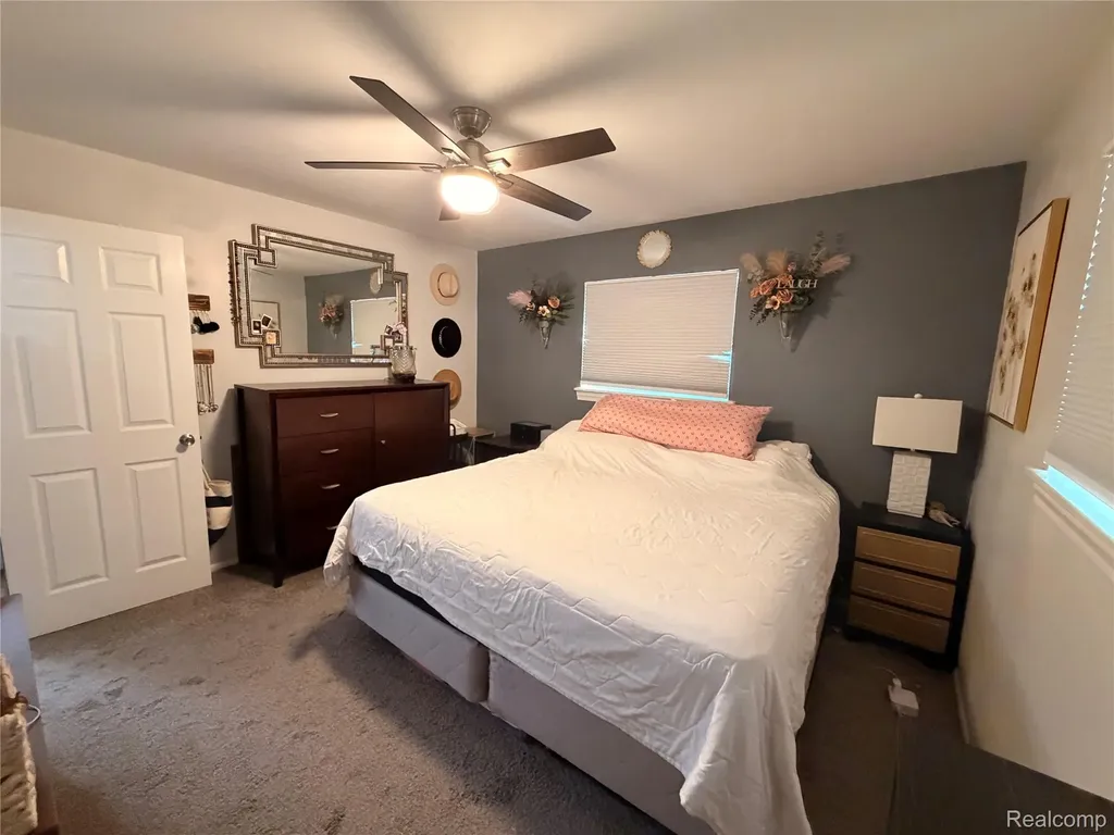 33303 Lynx St Lynx Street Westland City MI 48185