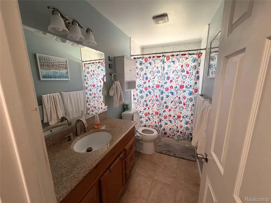 33303 Lynx St Lynx Street Westland City MI 48185