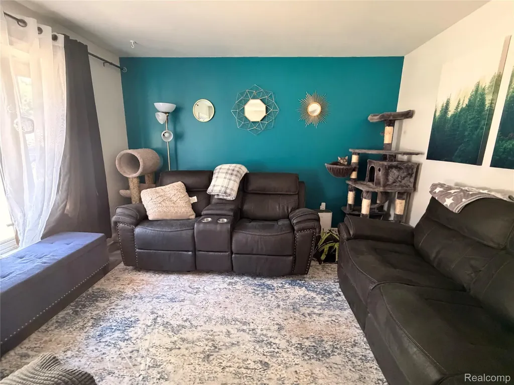 33303 Lynx St Lynx Street Westland City MI 48185
