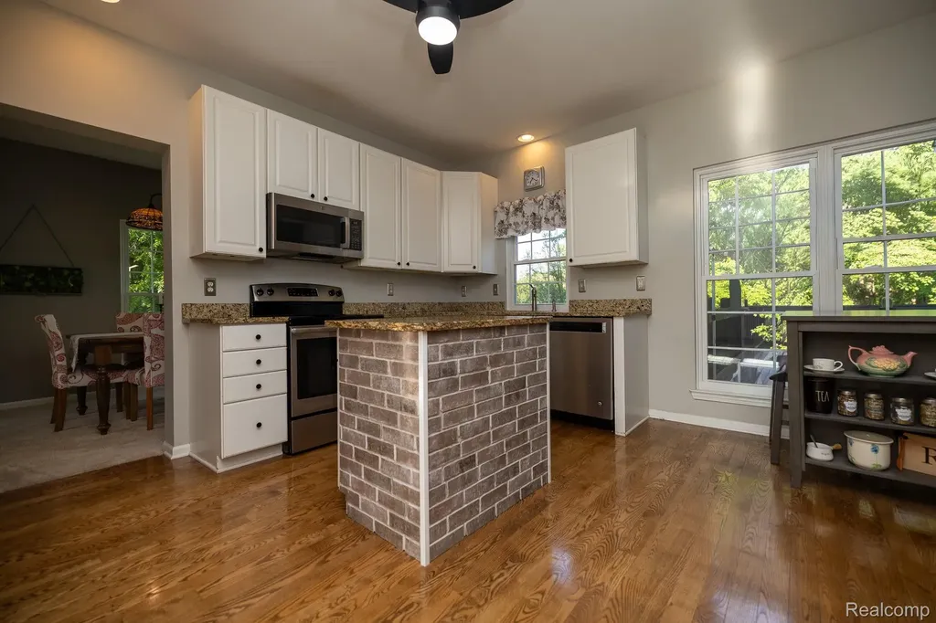 3094 Waldon Park Drive Orion Charter Township MI 48359