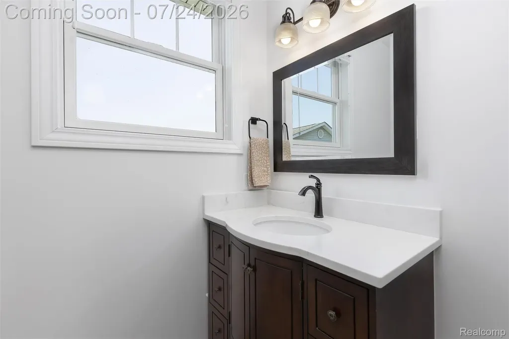 10043 Dixie Highway Ira Township MI 48023