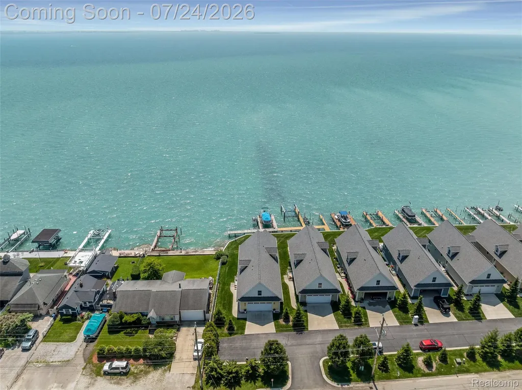 10043 Dixie Highway Ira Township MI 48023