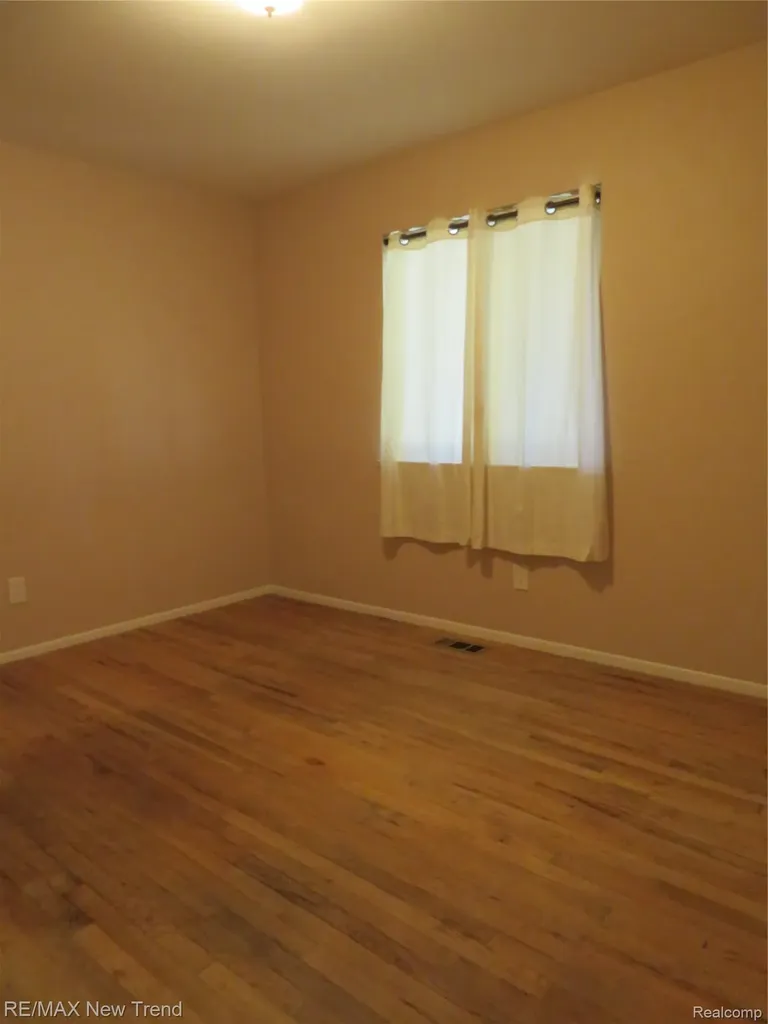 36602 Vicary Lane Farmington City MI 48335