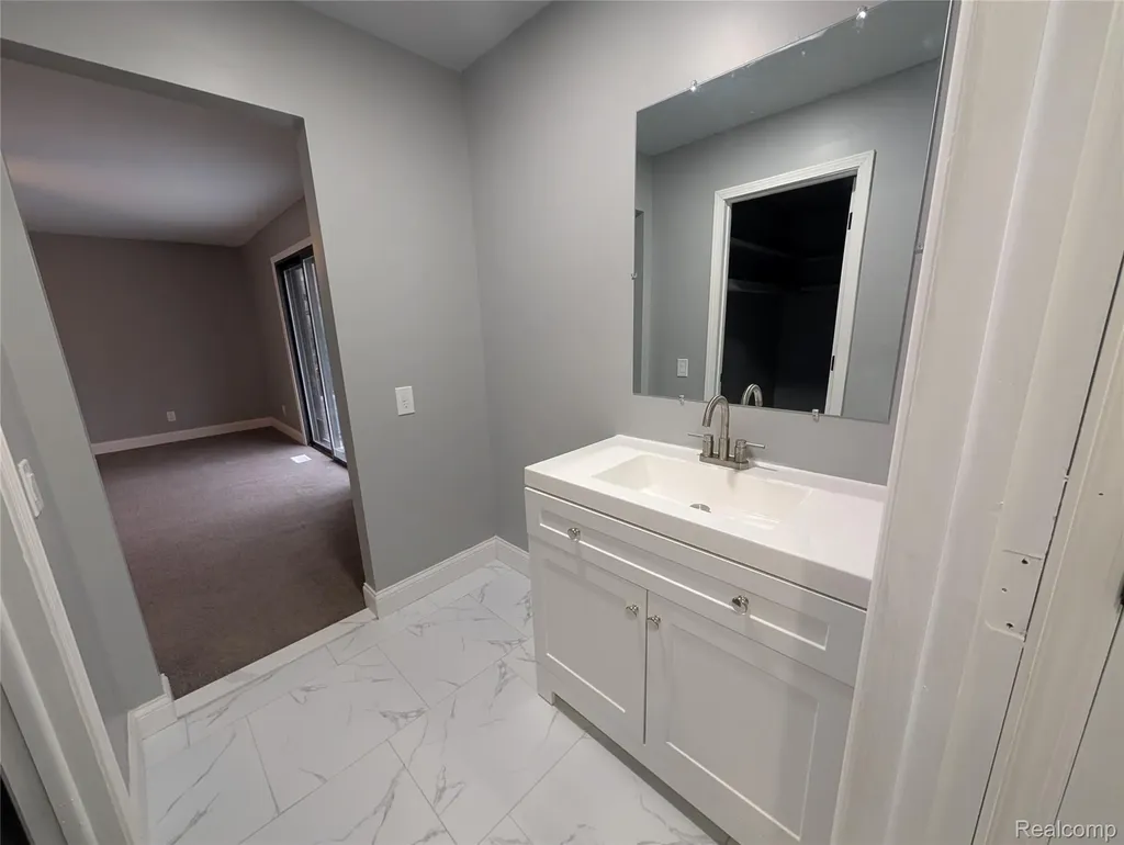6353 Perry Road Grand Blanc Charter Township MI 48439