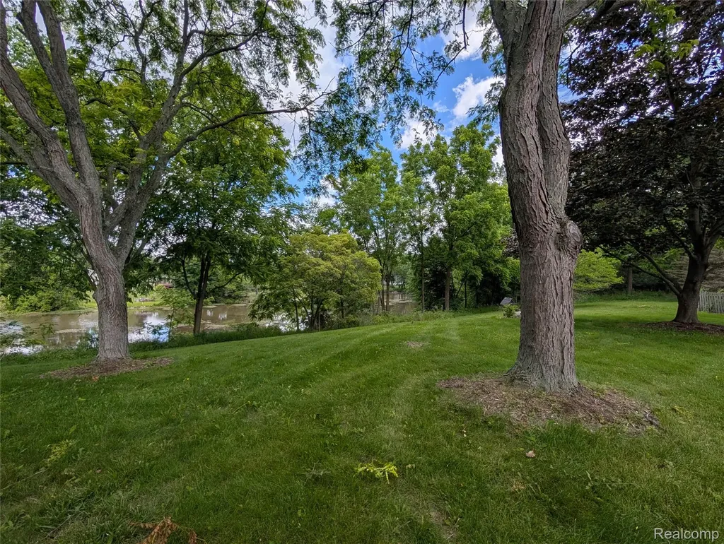 6353 Perry Road Grand Blanc Charter Township MI 48439