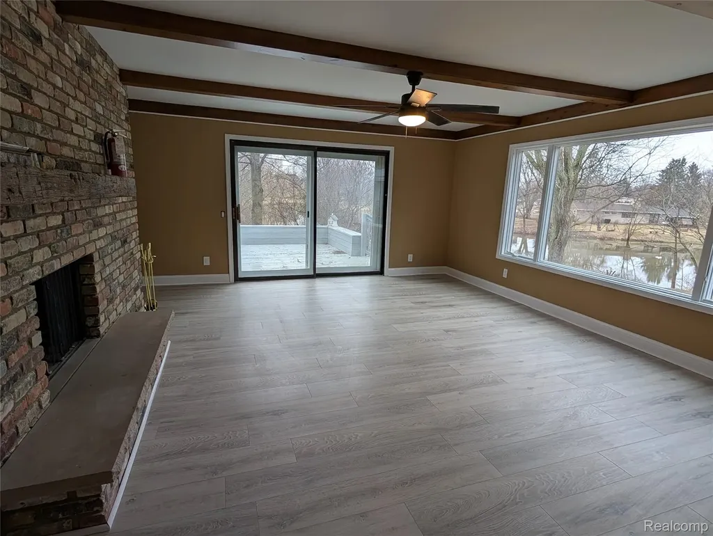 6353 Perry Road Grand Blanc Charter Township MI 48439
