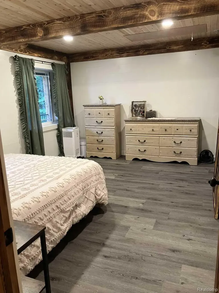 3395 Raspberry Lane Au Train Township MI 49862