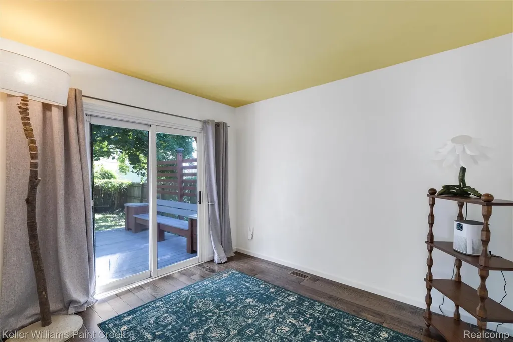 227 S Dorchester Avenue Royal Oak City MI 48067