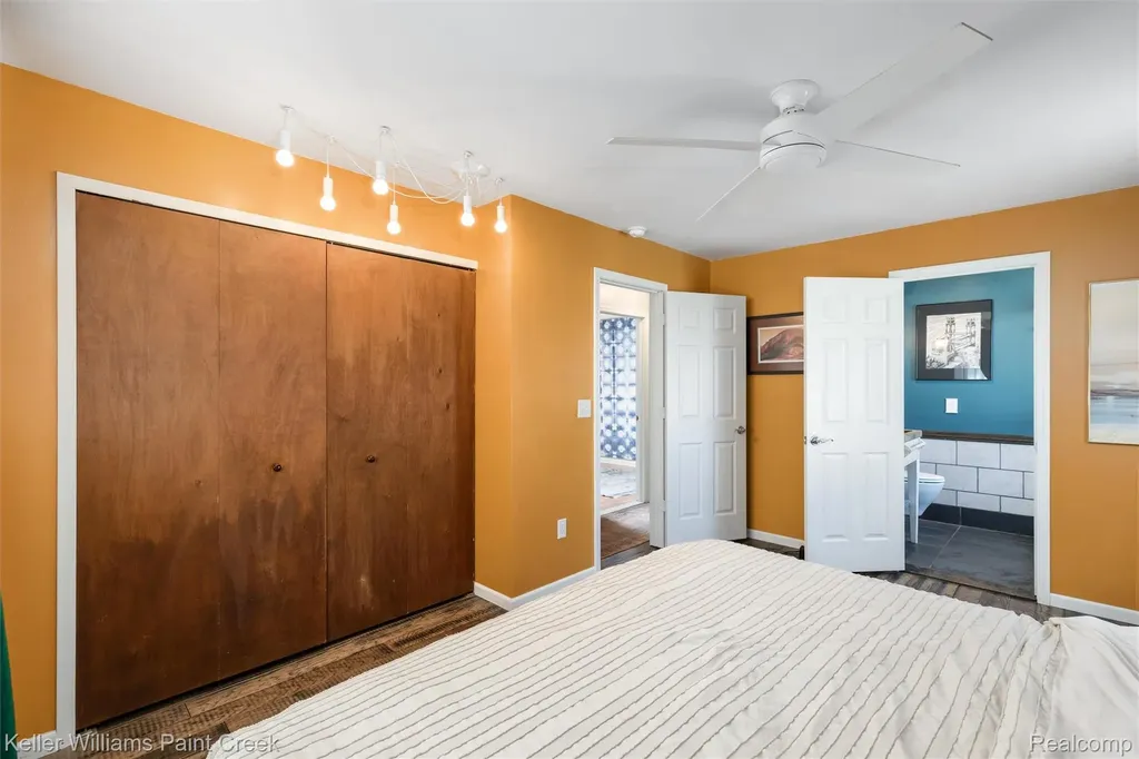 227 S Dorchester Avenue Royal Oak City MI 48067