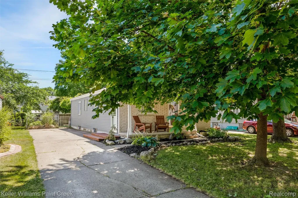 227 S Dorchester Avenue Royal Oak City MI 48067