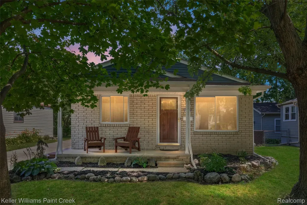 227 S Dorchester Avenue Royal Oak City MI 48067