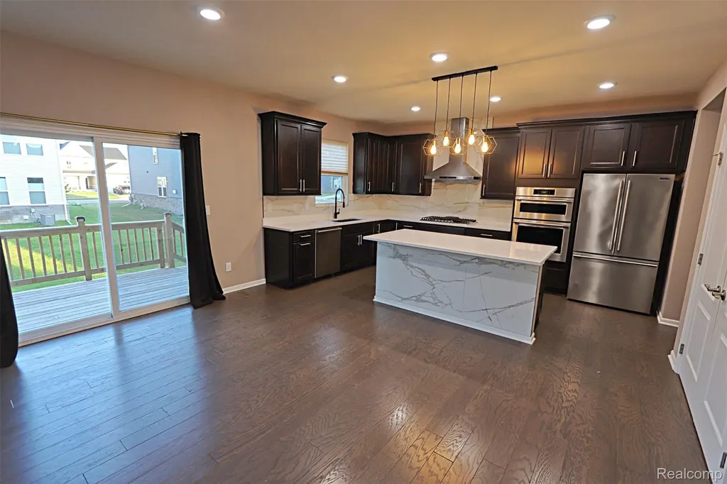 795 Ford Mill Drive Saline City MI 48176