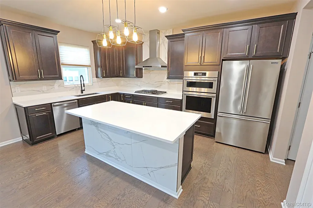795 Ford Mill Drive Saline City MI 48176
