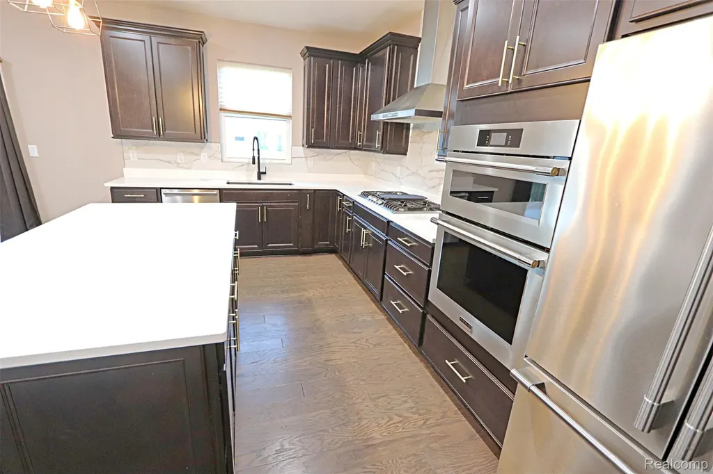 795 Ford Mill Drive Saline City MI 48176