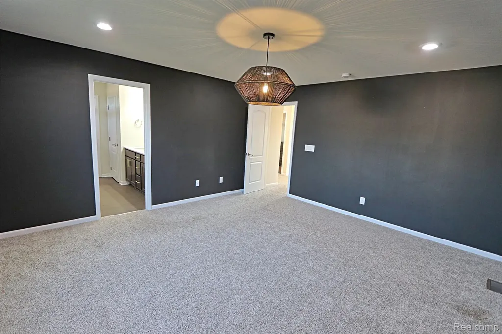795 Ford Mill Drive Saline City MI 48176