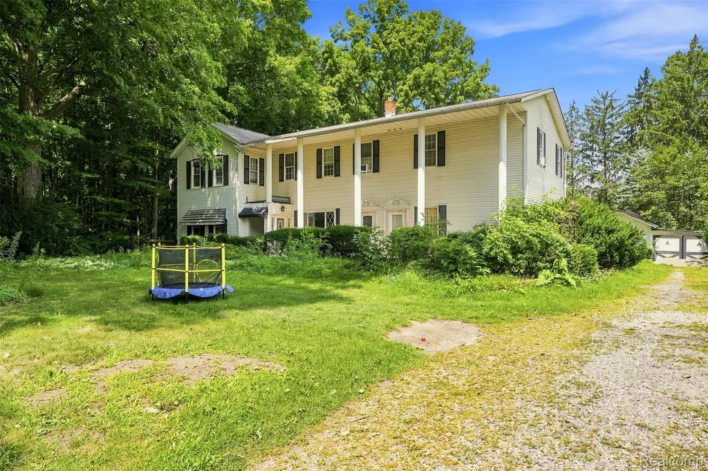 6681 6 Mile Road Salem Township MI 48168