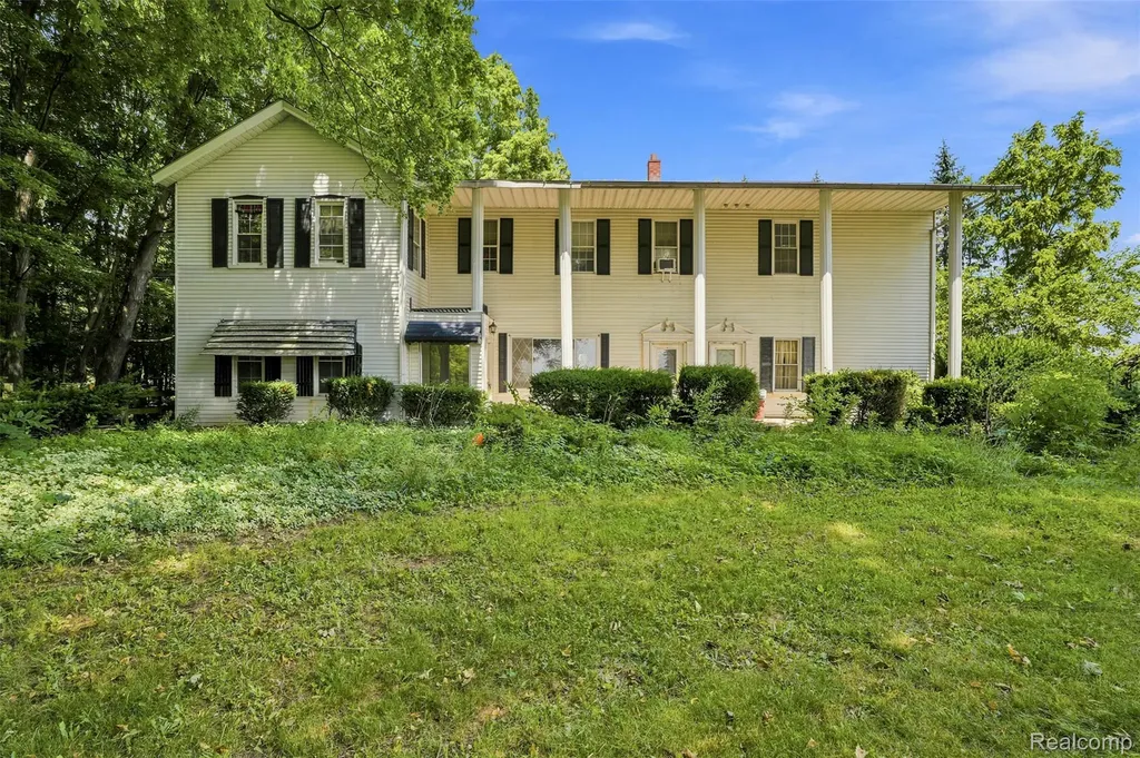 6681 6 Mile Road Salem Township MI 48168