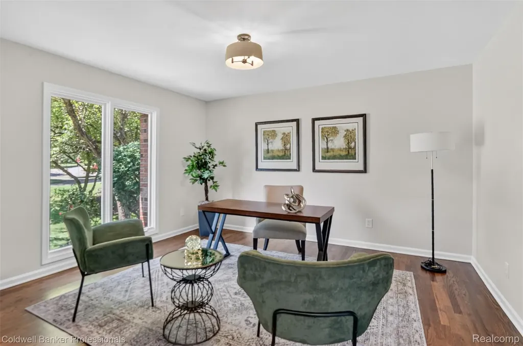 2932 Constitution Court West Bloomfield Charter Township MI 48322