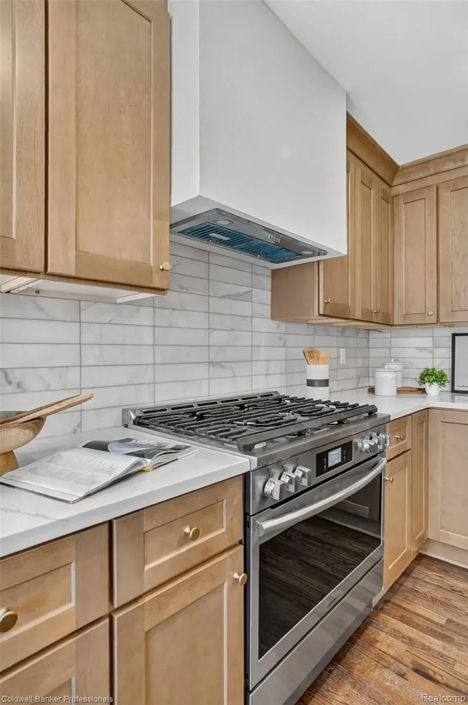 2932 Constitution Court West Bloomfield Charter Township MI 48322
