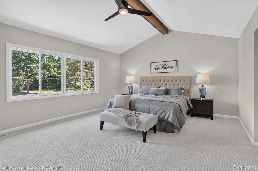 2932 Constitution Court West Bloomfield Charter Township MI 48322