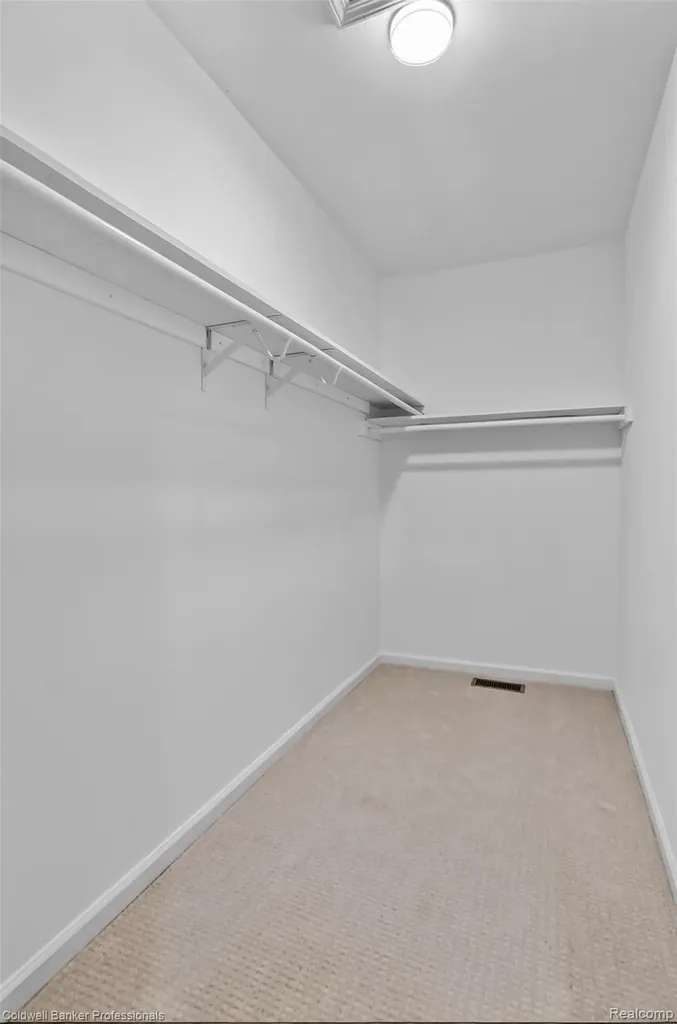2932 Constitution Court West Bloomfield Charter Township MI 48322