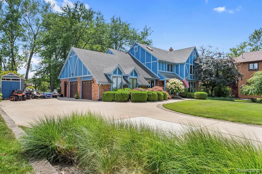 10601 Brodhead Road Grosse Ile Township MI 48138