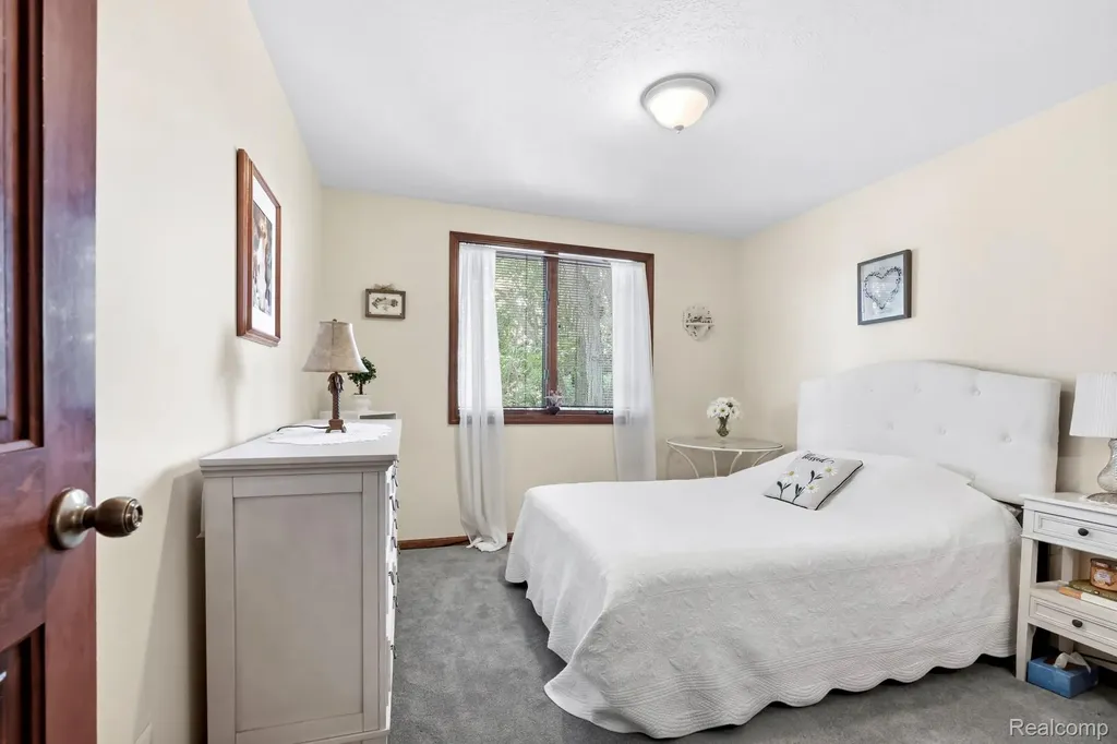 10601 Brodhead Road Grosse Ile Township MI 48138