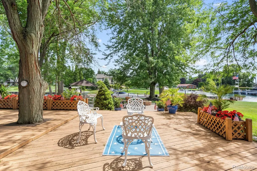 10601 Brodhead Road Grosse Ile Township MI 48138