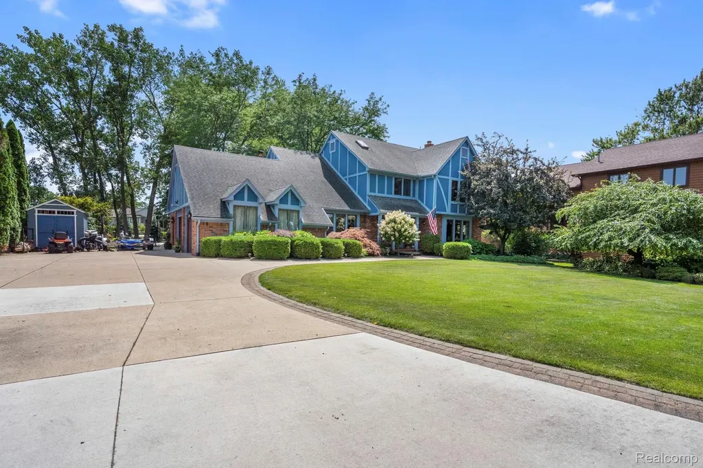 10601 Brodhead Road Grosse Ile Township MI 48138