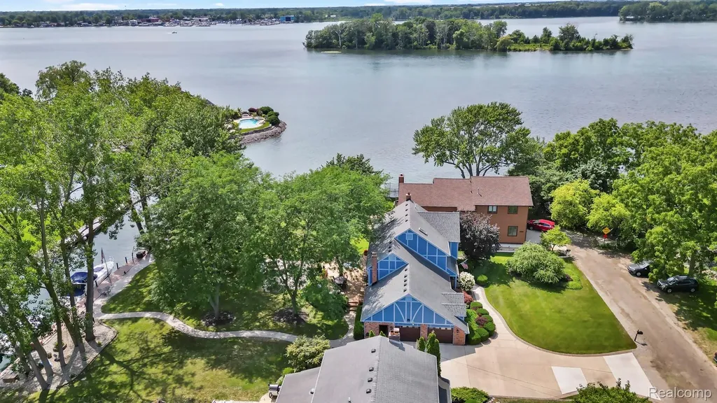 10601 Brodhead Road Grosse Ile Township MI 48138