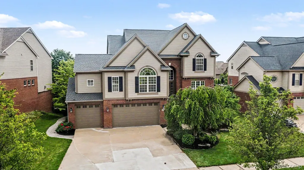 49847 Parkside Drive Northville Township MI 48168