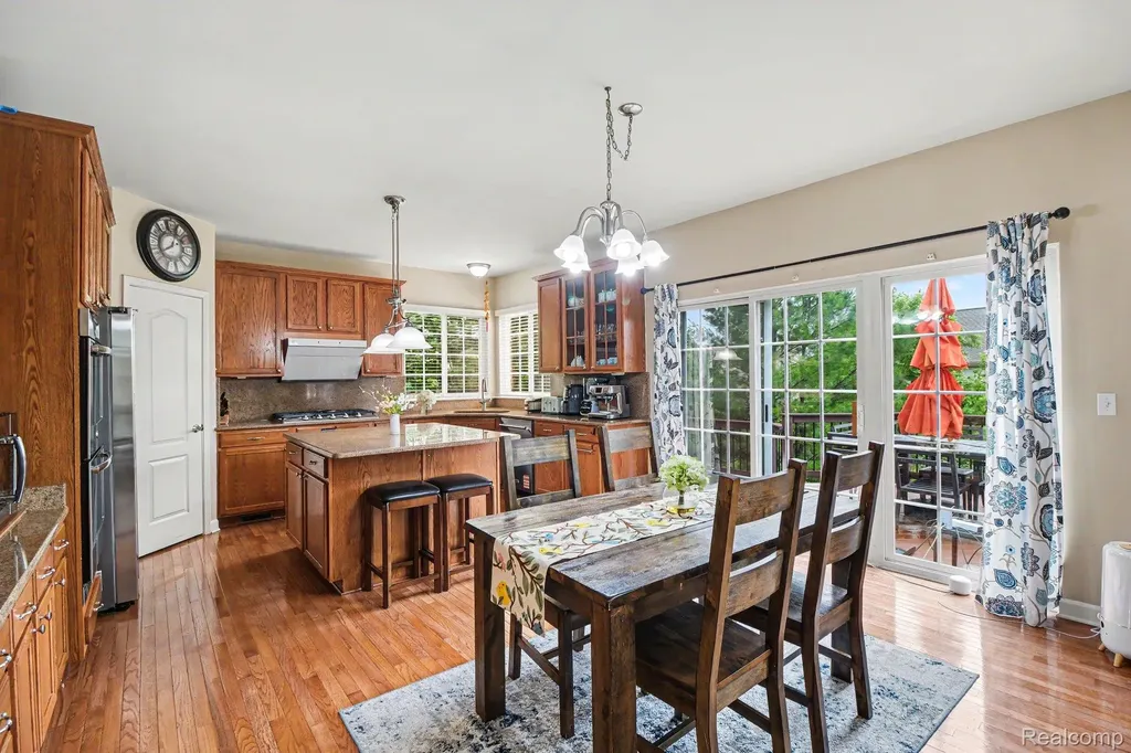 49847 Parkside Drive Northville Township MI 48168