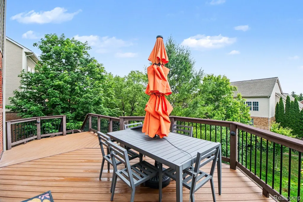 49847 Parkside Drive Northville Township MI 48168
