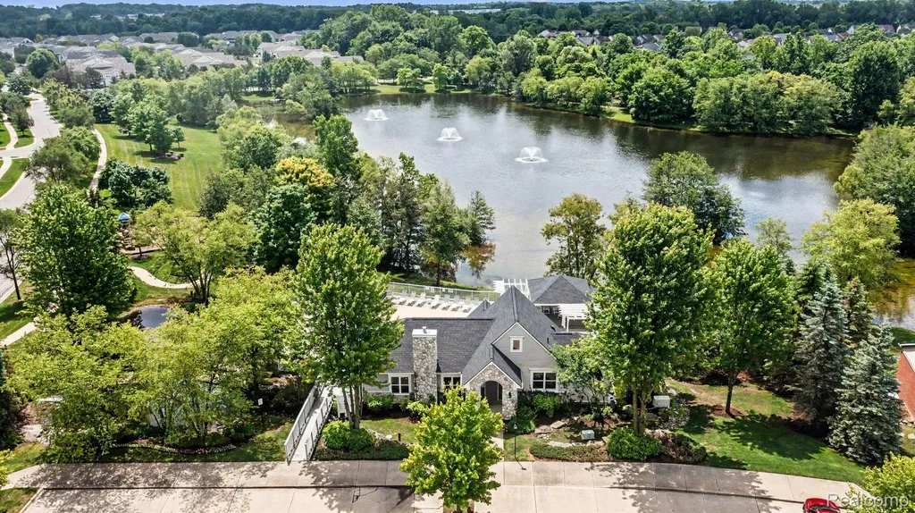 49847 Parkside Drive Northville Township MI 48168