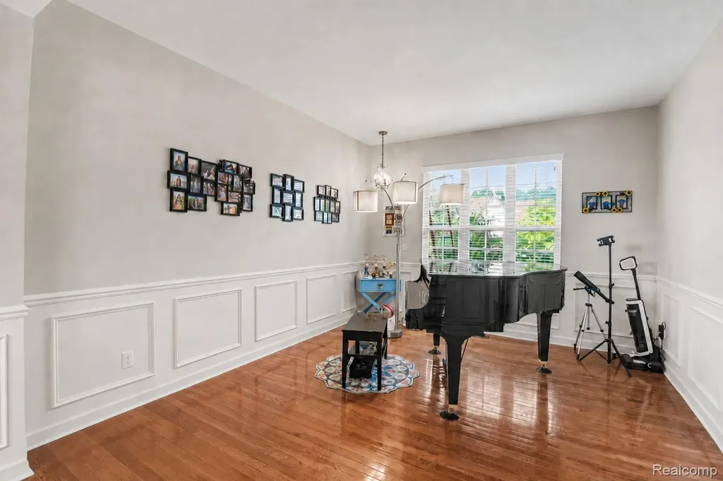 49847 Parkside Drive Northville Township MI 48168