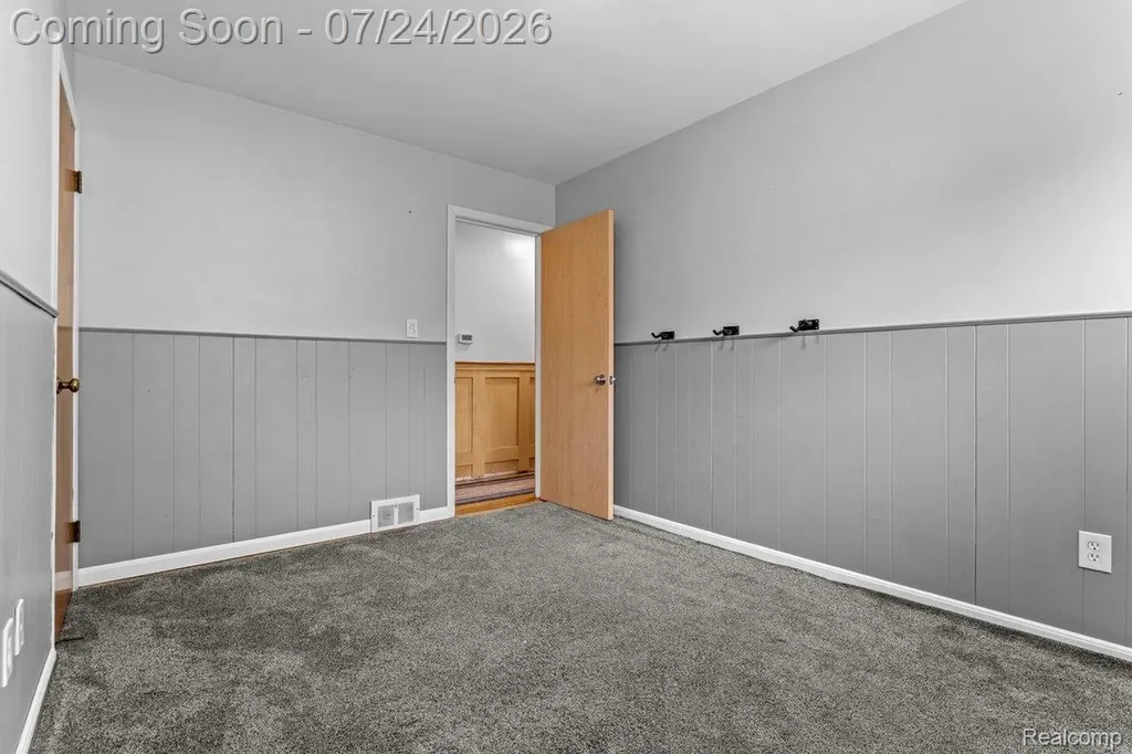 21518 Share Street St. Clair Shores City MI 48082