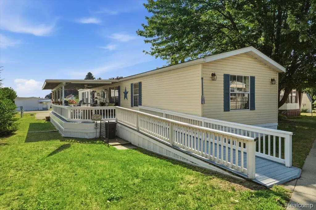 616 Barefoot Lane Sanilac Township MI 48469